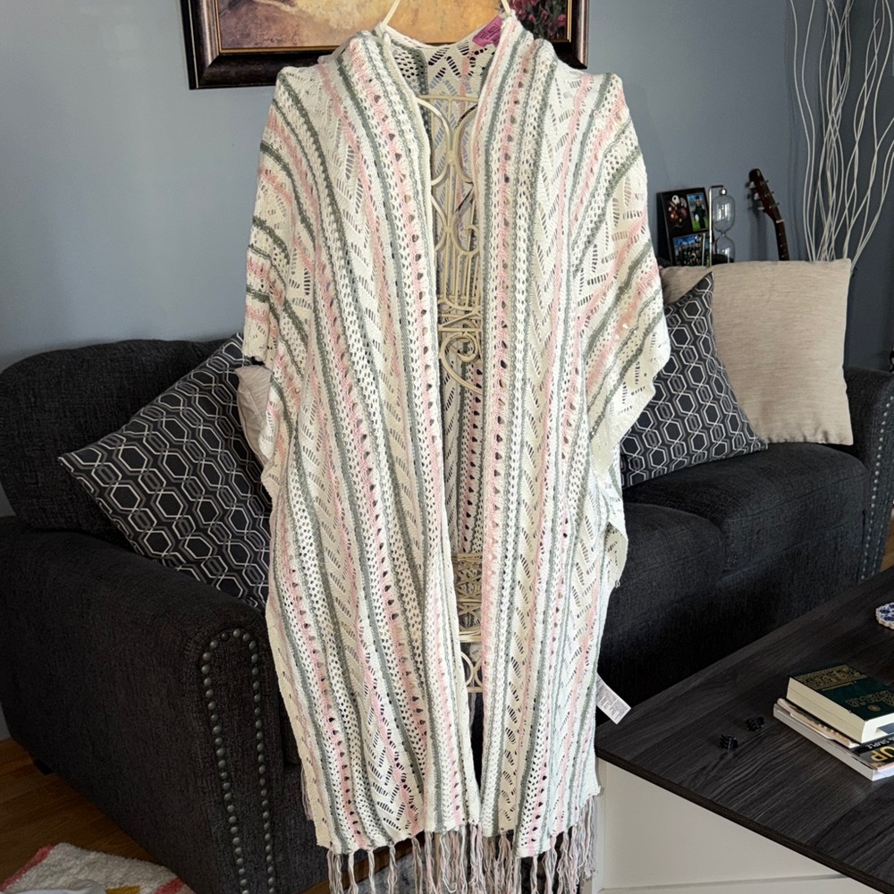 Francesca’s Multicolor Knit fringe long cardigan